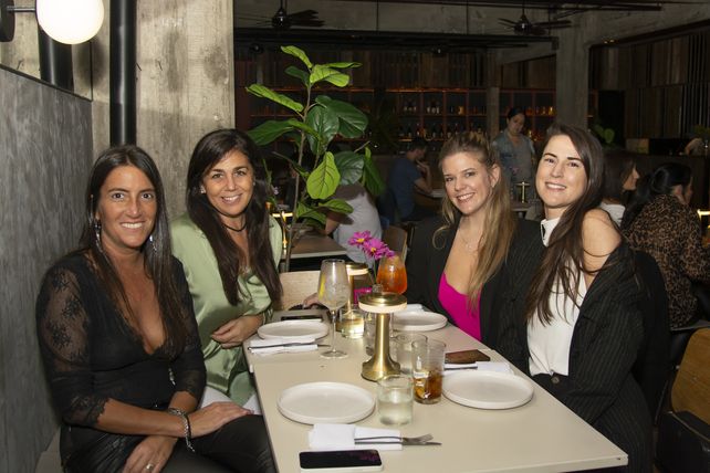 Sofia Prato, Josefina Trulls, Belén Castiglione y Sol Orlowski