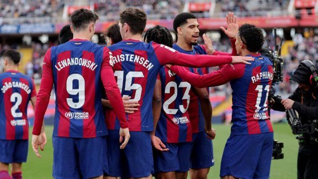 Barcelona goleó a Getafe y se prendió en la pelea de arriba