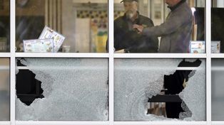 Entró a un restaurante y mató a cuatro personas