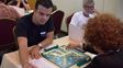 en acción. Olaizaga, ayer, en pleno torneo en el Hotel Riviera.