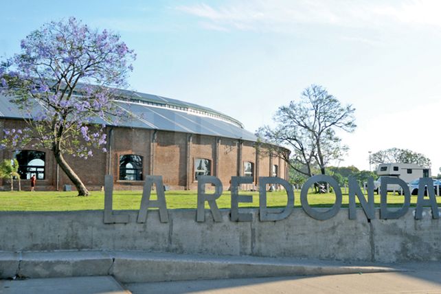 La Redonda: un lugar que conjuga presente y pasado entre sus rieles