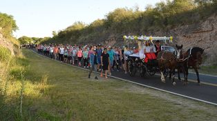 En Valle María hubo peregrinación en honor a la Virgen e inauguración de la playa