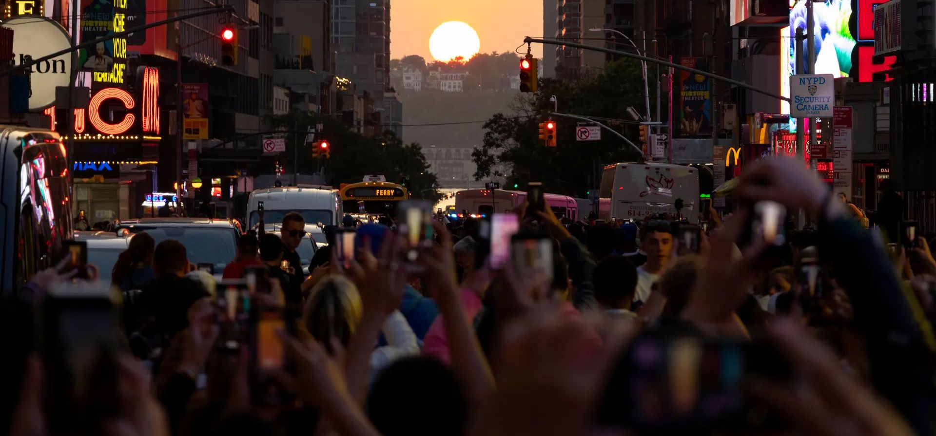 La espectacular vista desde una soleada calle 42 en Times Square. Fotografía: Gary Hershorn/Getty Images