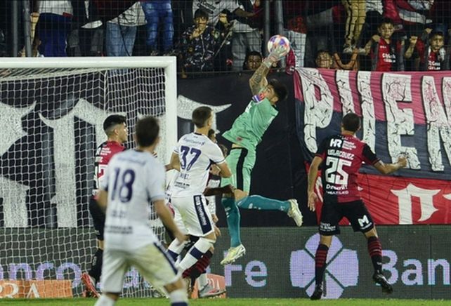 El último enfrentamiento entre Newell's y Gimnasia fue empate 2-2 en el Coloso en la Liga Profesional 2023.
