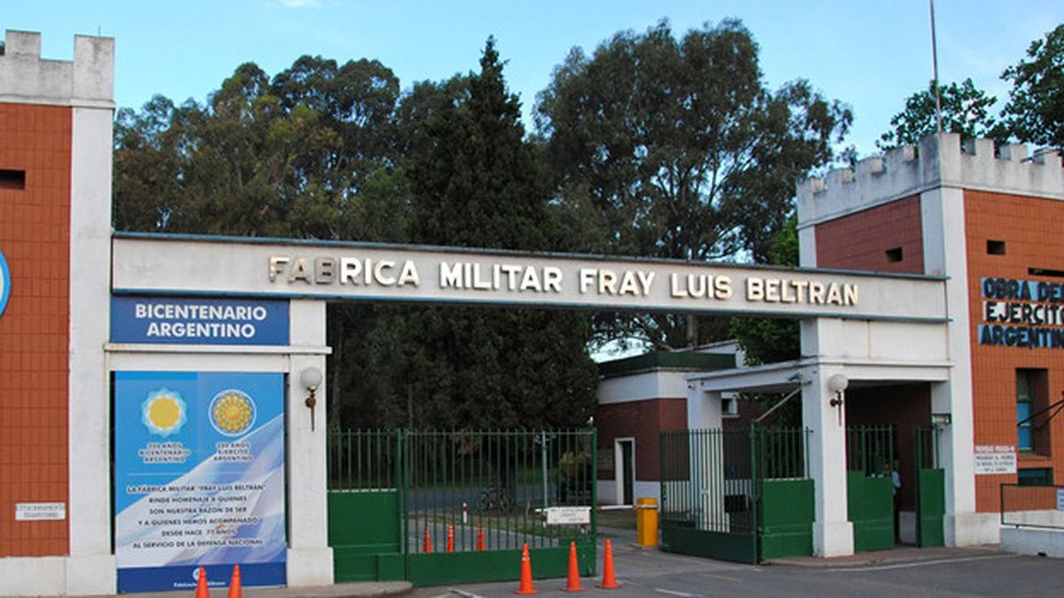 Apoyo del MOS a los trabajadores despedidos de la Fábrica Militar Fray ...