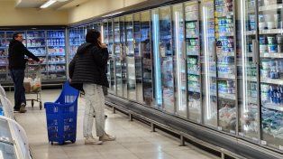 La leche de vaca es un alimento imprescindible y otros mitos sobre los lácteos
