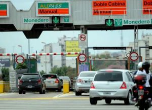 Peajes sin barreras: se prorrogó su implementación y el gremio teme despidos