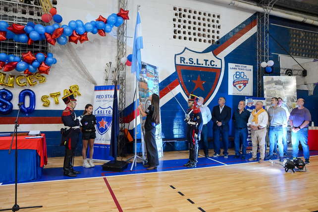 Red Star de San Lorenzo festejó su aniversario número 80 a lo grande con una fiesta con más de 400 personas.