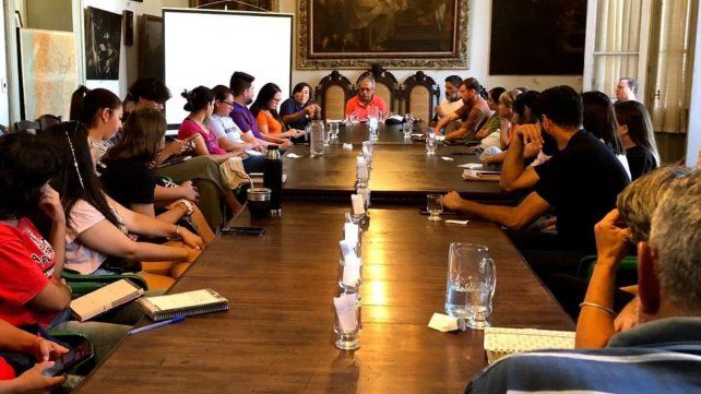La Mesa contra el Hambre en Paraná prepara una jornada de ollas populares.