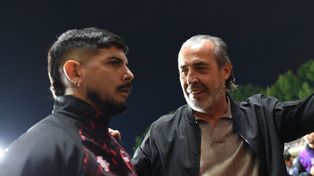 Ever Banega fue expulsado en La Paternal y reapareció en el último partido.