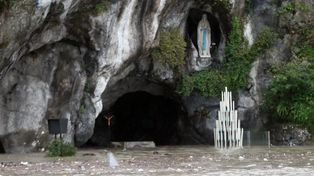 Los santuarios de Lourdes quedaron inundados