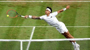 Francisco Comesaña luchó pero no pudo impedir su eliminación en la tercera ronda de Wimbledon.