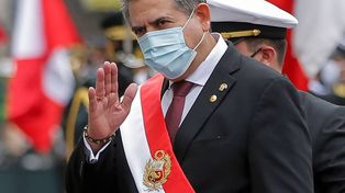 El presidente interino de Perú, Manuel Merino, renunció ante las violentas protestas