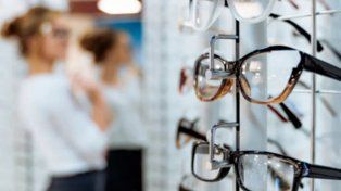 Operativo oftalmológico para niñas y niños: se entregaron en Colón anteojos a más de 120 niños