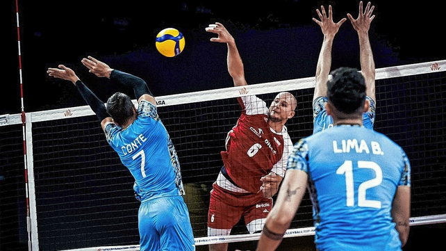 La selección nacional masculina de vóley no pudo con la superioridad polaca y cayó en el arranque de la quinta semana ante Polonia por 3 a 0.