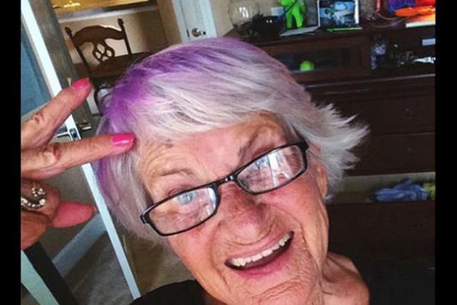 Una abuela a lo Miley Cyrus