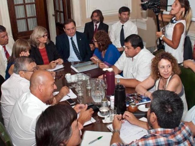 Docentes. Los representantes de los maestros se reunirán con el ministro de Trabajo