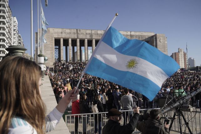 ¿Quiénes fueron los presidentes que participaron de los actos del Día de la Bandera?