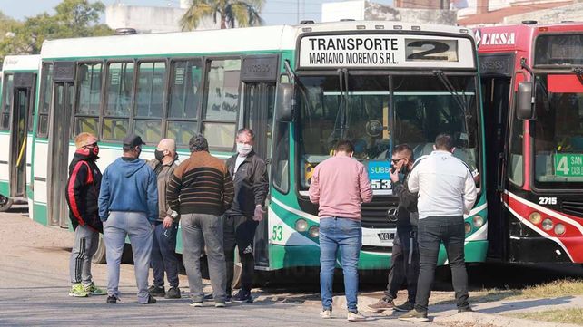 UTA: choferes acordaron aumento de 37