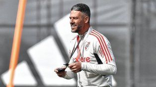 Demichelis prepara el once de River para el domingo.