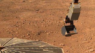 La sonda Phoenix podr&iacute;a haber encontrado hielo en la superficie de Marte