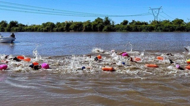 Se realizó la Maratón Acuática Río Salado con una destacada participación en Santo Tomé.