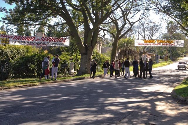 La vecinal Toma Vieja se encuentra al noreste de la ciudad de Paraná.&nbsp;