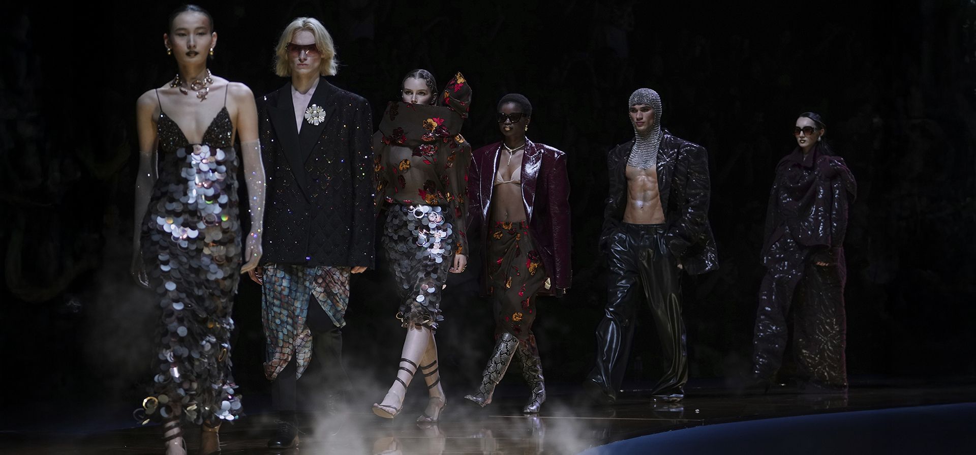 Una modelo presenta una creación de la colección de Maggie Ma durante la Semana de la Moda de China Primavera/Verano 2026, en Pekín, China, el martes 9 de septiembre de 2025. (Foto AP/Andy Wong) Una modelo presenta una creación de la colección de Maggie Ma durante la Semana de la Moda de China Primavera/Verano 2026, en Pekín, China, el martes 9 de septiembre de 2025. (Foto AP/Andy Wong)