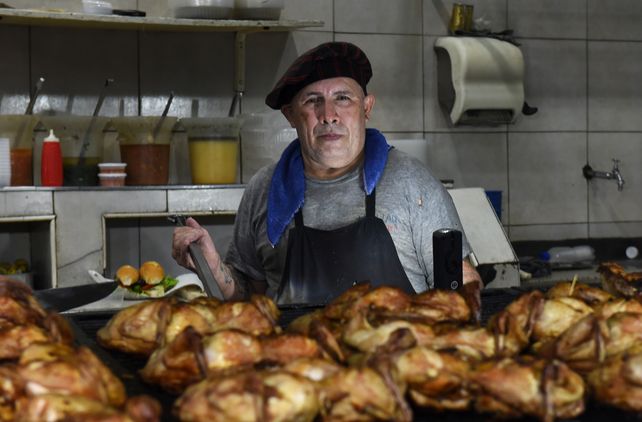 Cómo es trabajar en la calle durante esta sofocante ola de calor  
