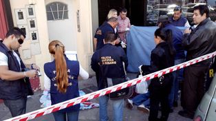 Un hombre mató a su ex pareja y se suicidó en plena calle