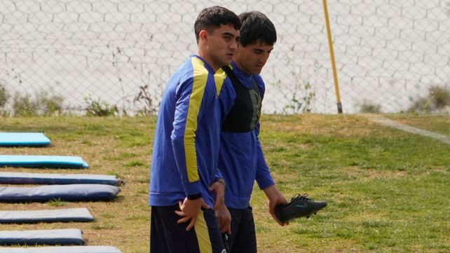 Buonanotte charla con Malcorra. En el fútbol, Facundo anotó tras un centro del exLanús.