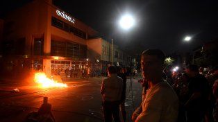 Vecinos porteños se organizan para protestar por los cortes de luz