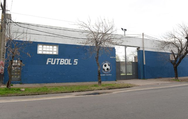 El complejo. La noche del martes el fútbol se interrumpió por los tiros en las canchitas de Arijón 30 bis.