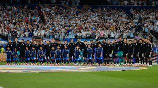 Los jugadores argentinos en la previa del partido ante Jordania, donde Scaloni usó un equipo alternativo que respondió bien.
