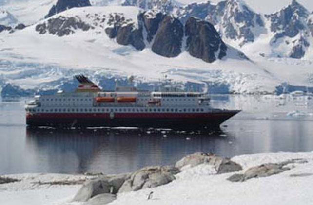 Comenz&oacute; la temporada de cruceros a la Ant&aacute;rtida