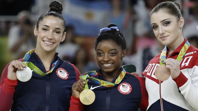 Simone Biles, la gimnasta que fue criada por sus abuelos y es estrella de los Juegos