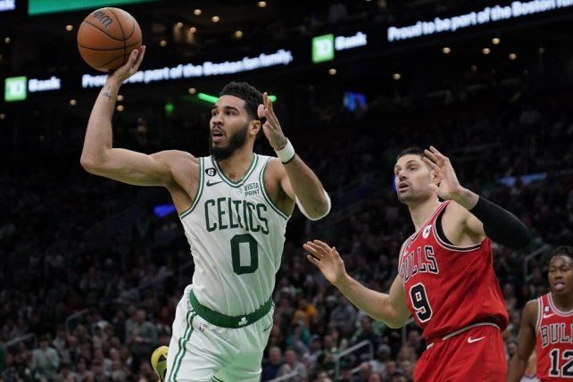 El puntero Boston Celtics, con Jayson Tatum como figura, venció a Chicago Bulls