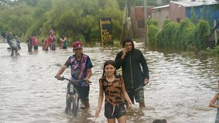 La crecida del arroyo Ludueña hizo estragos en barrios de Rosario, como en Nuevo Alberdi.&nbsp;