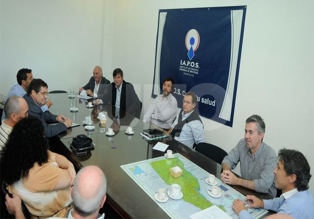 LAs partes se reunieron este jueves en la sede de Iapos. / José Busiemi.