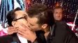 Alfonso sorprendió a Polino con un apasionado beso. Fue con respeto, le dijo.