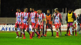 El equipo de Ortiz ante un rival nada fácil y una cancha exigente.