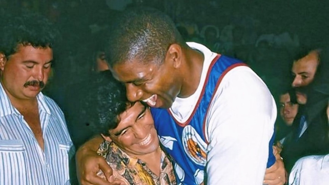 Magic Johnson despidió a Maradona en sus redes sociales