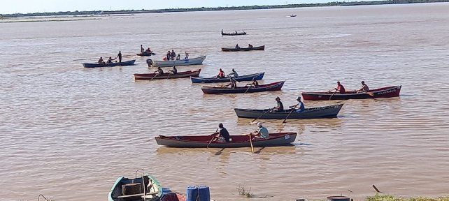 Se hará una capacitación de natación a jóvenes y adultos de puerto Sánchez y entregarán 50 chalecos salvavidas para las embarcaciones