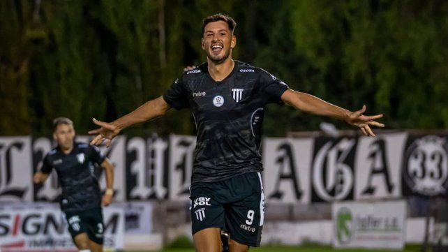 Gimnasia (M) aprovechó la derrota de Colón para ser puntero