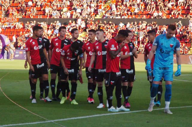 Tres jugadores intimarán a Colón con cartas documento