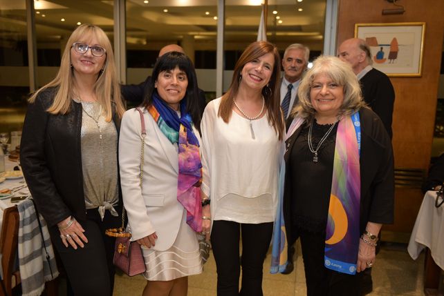 Alejandra Couceiro, María Emma Pafundi, Laura Fornasiero y Luisa Beduino