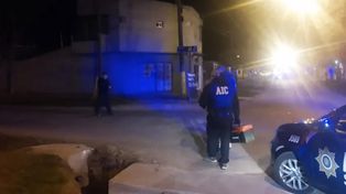 Un chico de 13 años fue asesinado en un ataque a balazos ocurrido la noche del lunes en Génova y del Solar, donde también fueron heridos otros tres adolescentes.Foto: La Capital