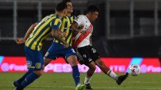 central sufrio los errores propios y los de rapallini, y river lo termino goleando central sufrio los errores propios y los de rapallini, y river lo termino goleando