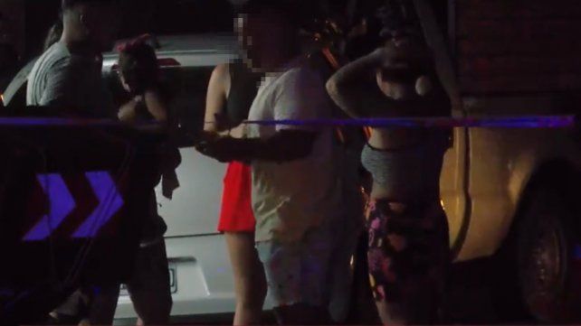 Los familiares de la víctima arribaron al lugar del crimen antes que el personal policial.