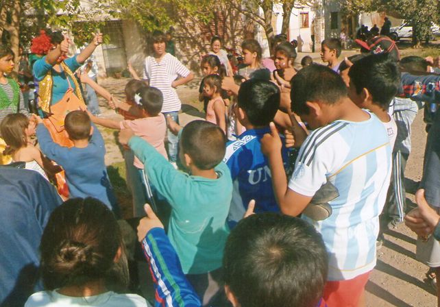 Imágenes correspondientes al Día del Niño celebrado por la institución años atrás.